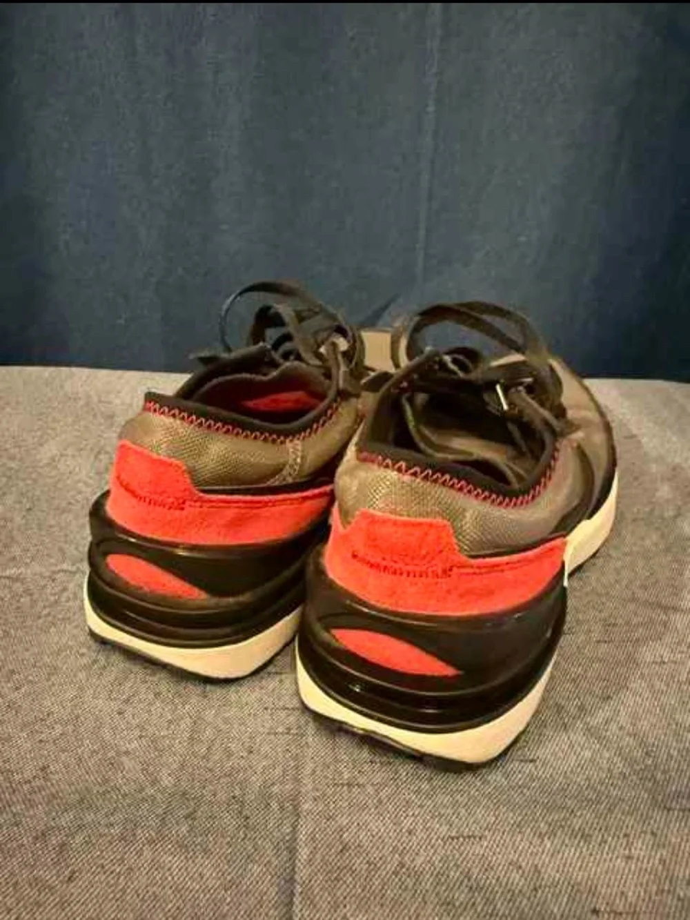 Nike Waffle One Sneakers Red and Black 6Y